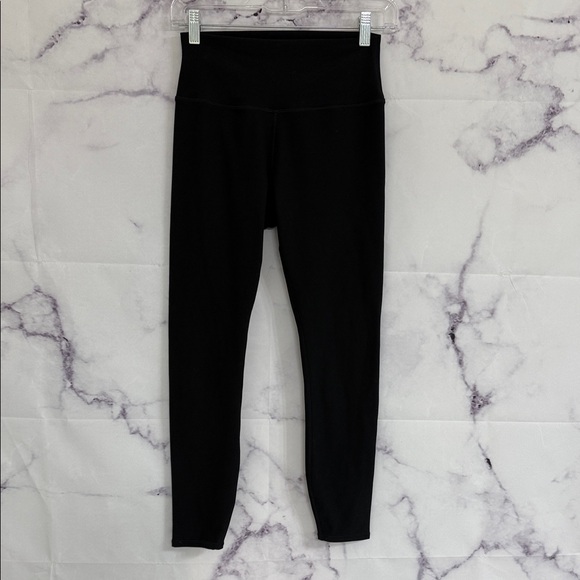 ALO YOGA Alosoft High-Waist 7/8 Highlight Leggings Black Size Small - Picture 5 of 14
